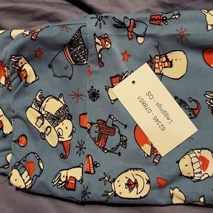 🎄*NEW LISTING* Lularoe OS Christmas Leggings